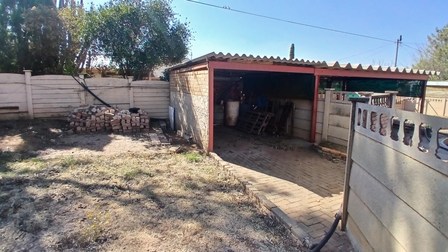 4 Bedroom Property for Sale in Fleurdal Free State